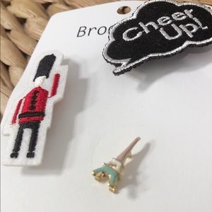 soldier cheer up embroidery brooch
